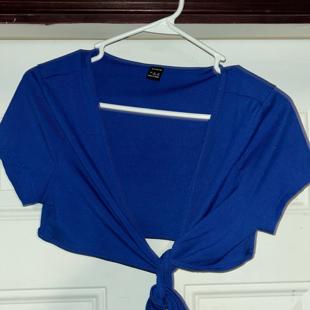 SHEIN Crop top